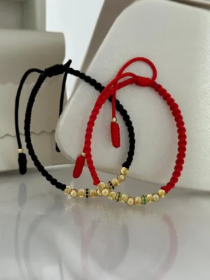 Manilla con balin media luna 4mm y liso 4mm, rondeles, tejido macrame