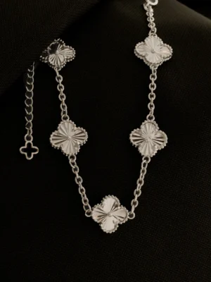 P Clover 1,2 cm 18 Cms