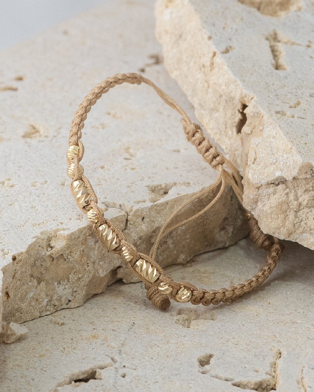 Manilla en balin diamantado italy x6 4mm y x3 barriles, macramé